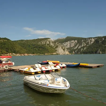 Oda ve Kahvaltı Naiya Cazanele Dunarii *